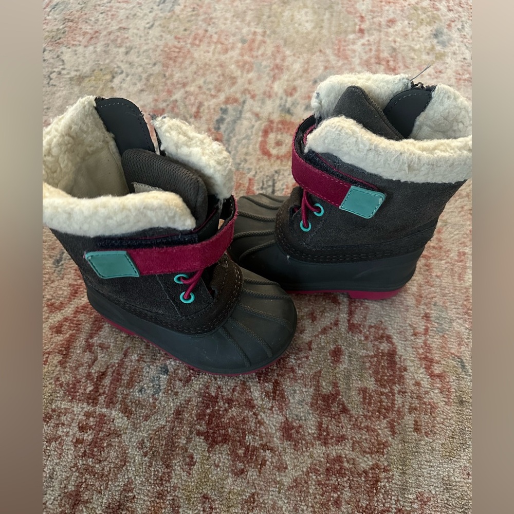 Kids Winter Boots with Faux Fur Lining